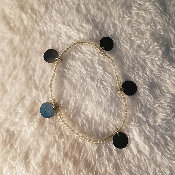 White & Silver Beaded Bracelet - Picture 1 of 2